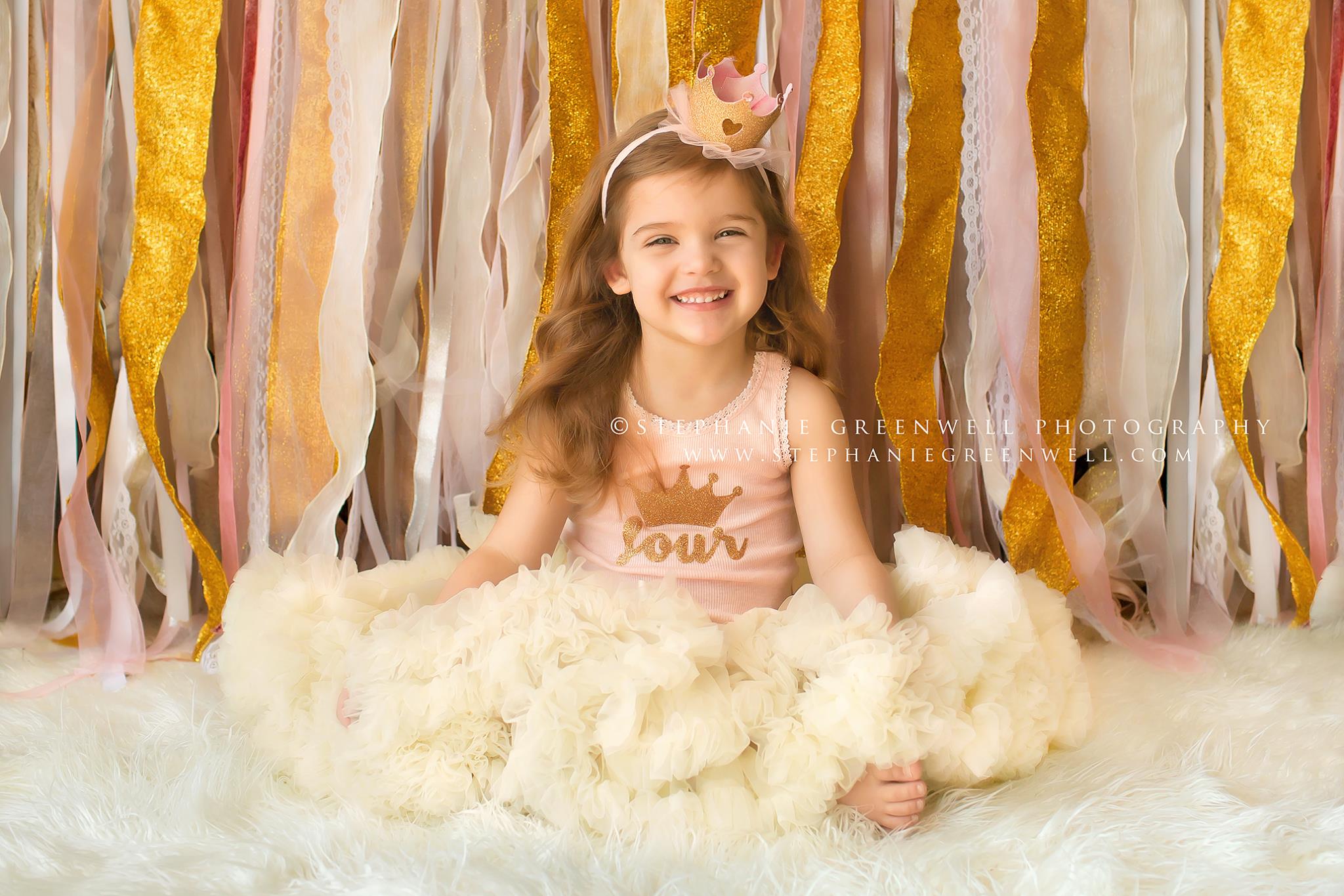 little girl birthday crown pettiskirt tutu pink white backdrop stephanie greenwell southeast missouri photographer
