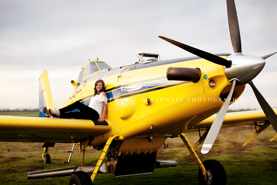 senior prop plane airplane yellow southeast missouri photographer stephanie greenwell