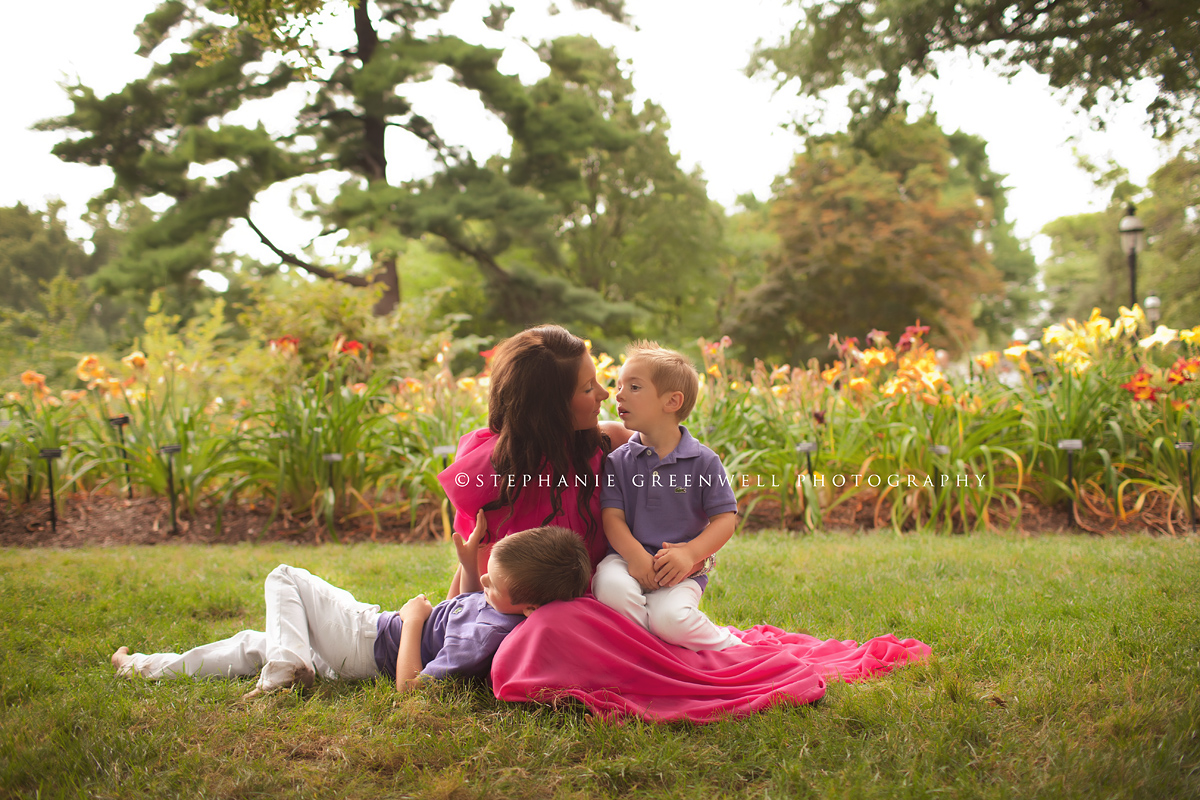 kate duffy frank patrick st louis family session missouri botanical garden stephanie greenwell photography